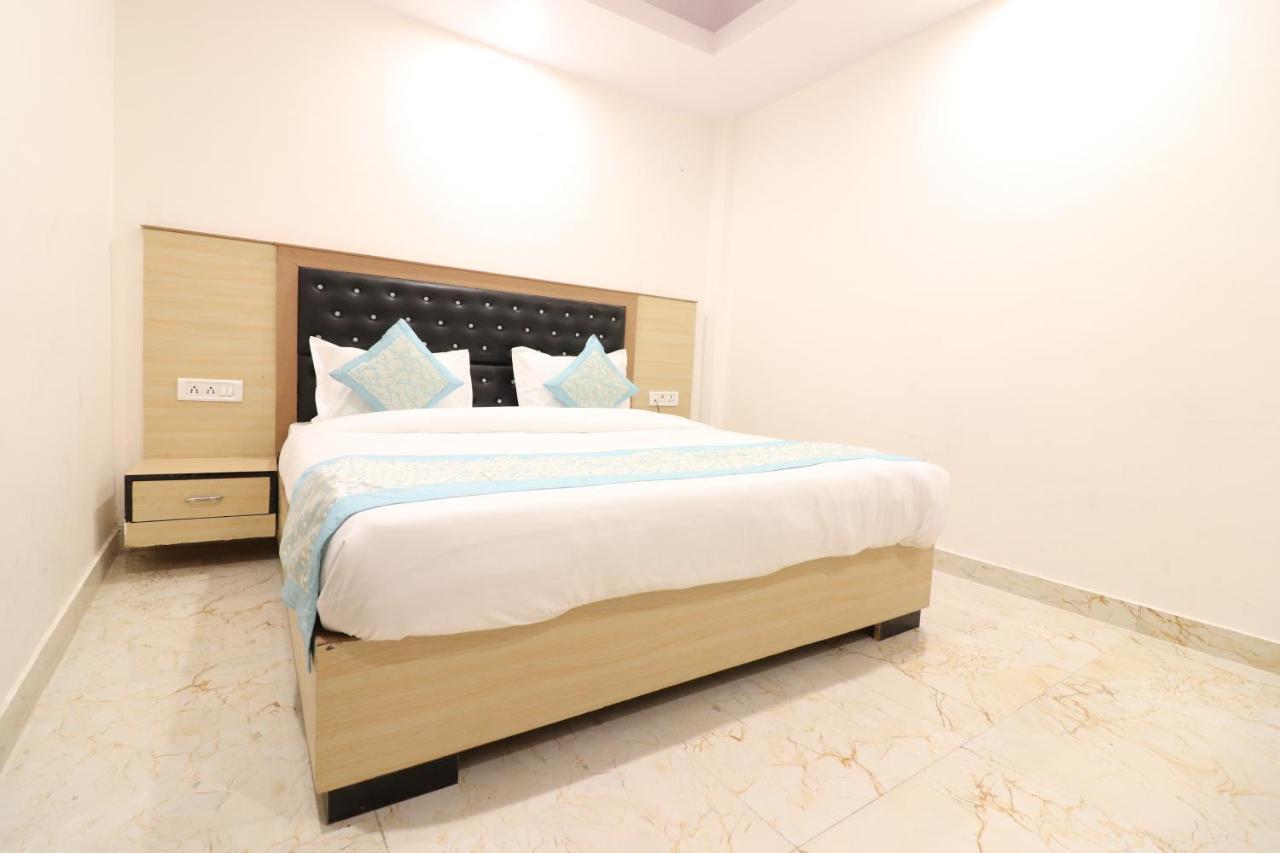 Hotel Hari International - Noida Sector 11 Exterior photo