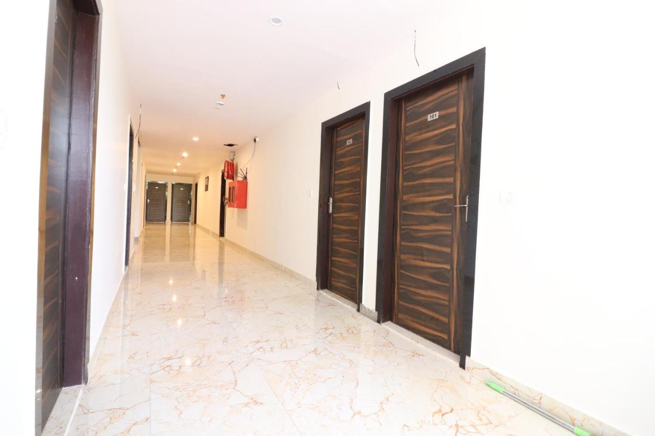 Hotel Hari International - Noida Sector 11 Exterior photo