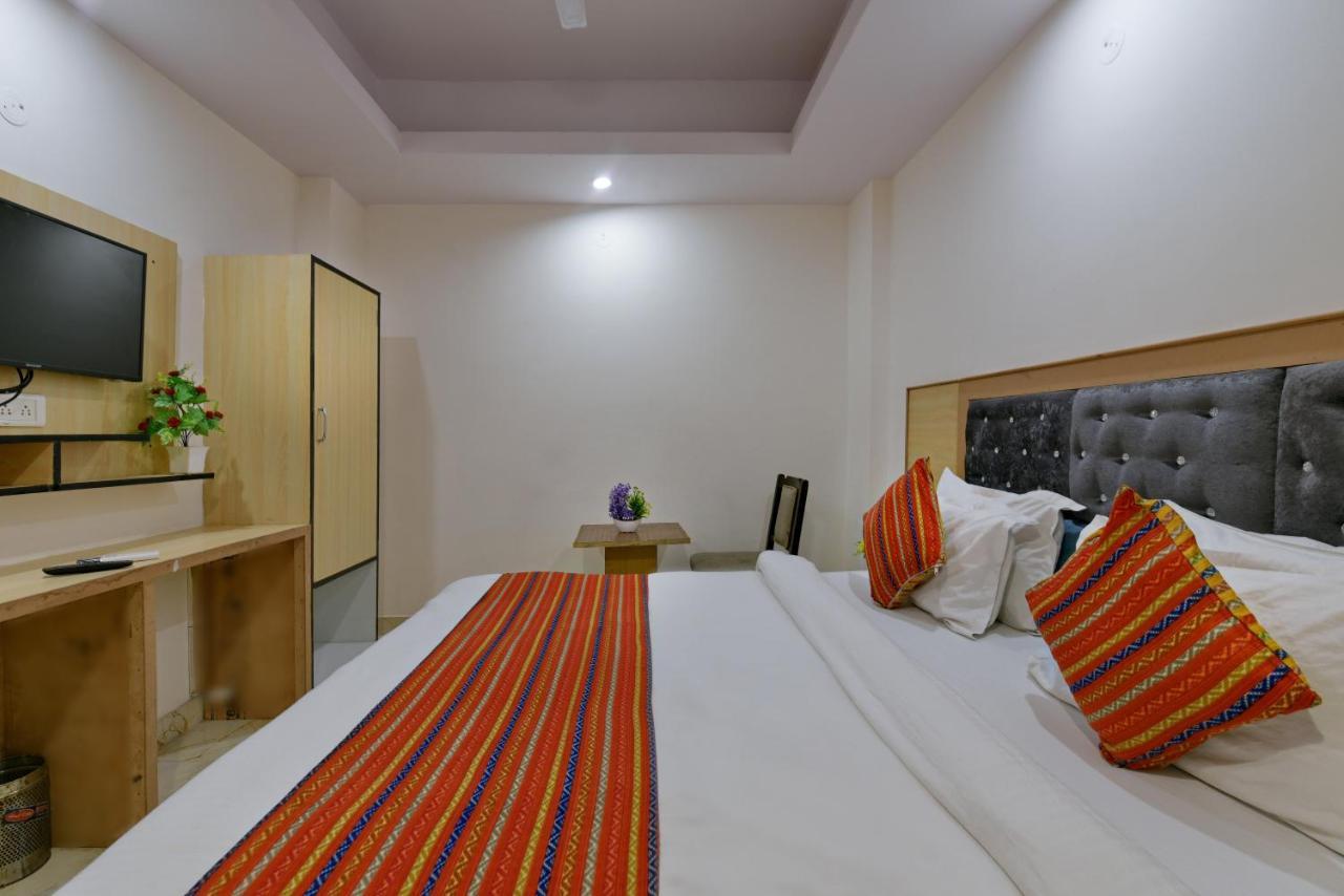 Hotel Hari International - Noida Sector 11 Exterior photo