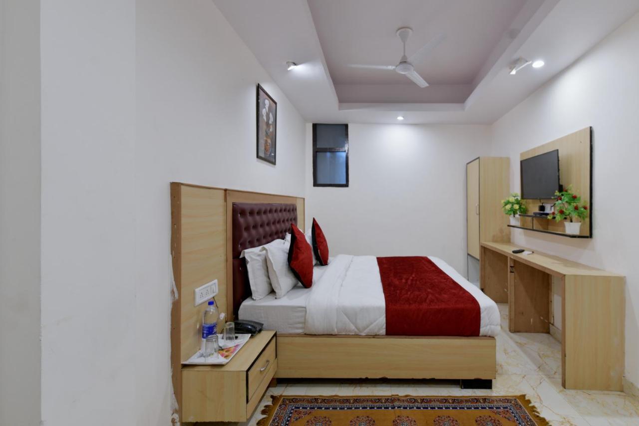 Hotel Hari International - Noida Sector 11 Exterior photo
