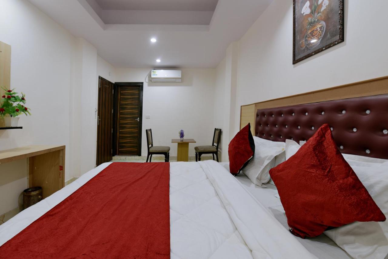 Hotel Hari International - Noida Sector 11 Exterior photo